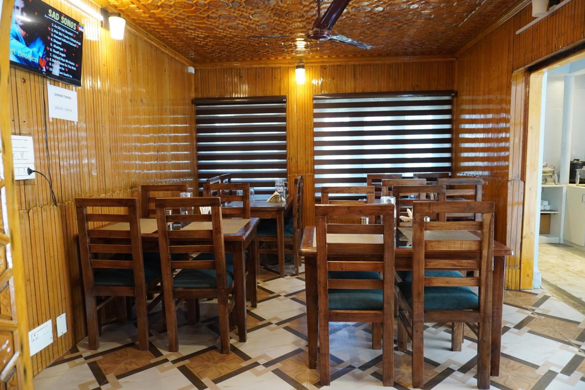 Hotel Arbor Srīnagar 外观 照片