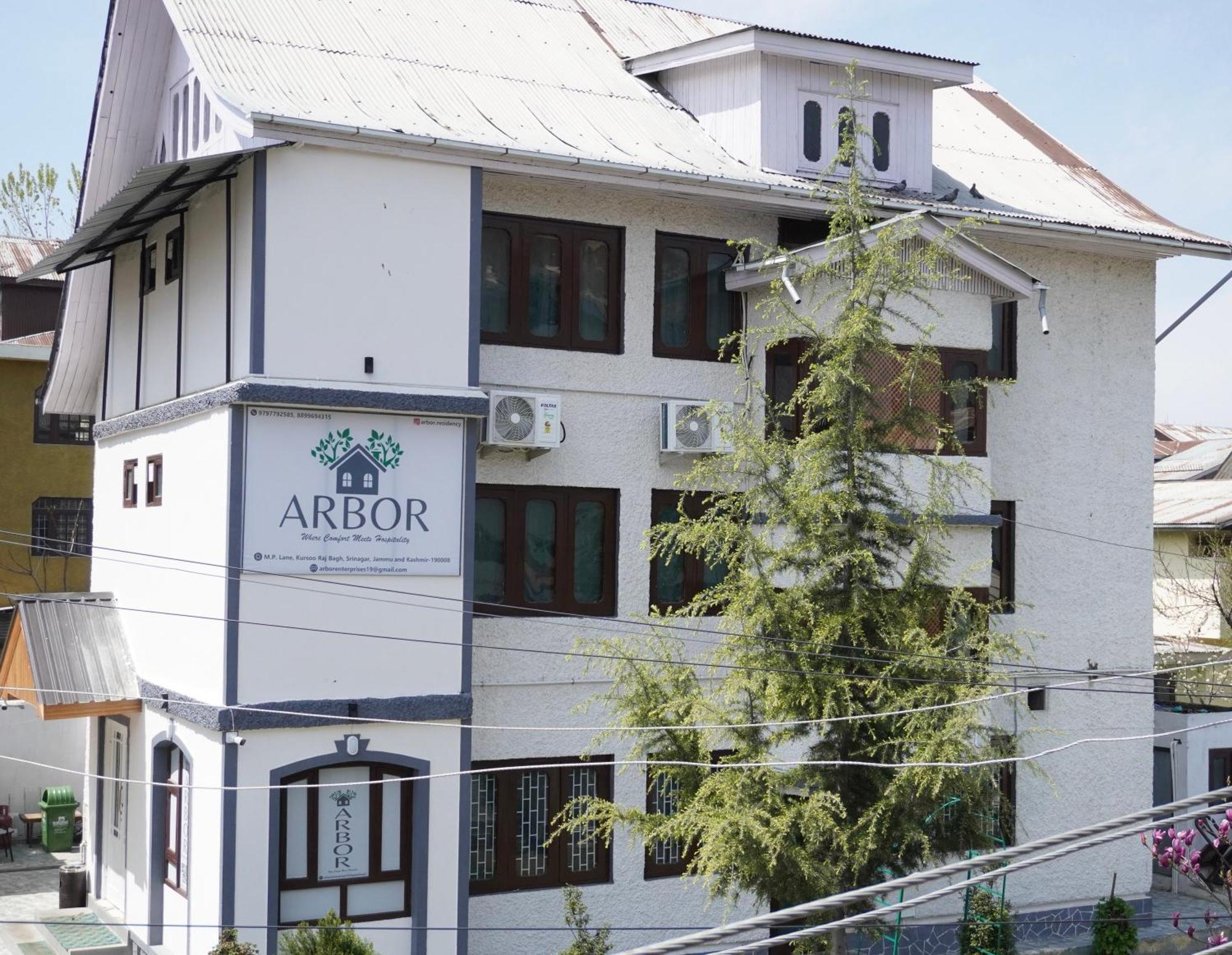 Hotel Arbor Srīnagar 外观 照片